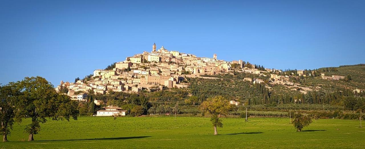 Il Cortiletto Casa Vacanza Trevi Exterior foto